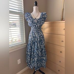 Chelsea & Theodore Blue and White Floral Midi Dress with Puff Sleeves-0024
